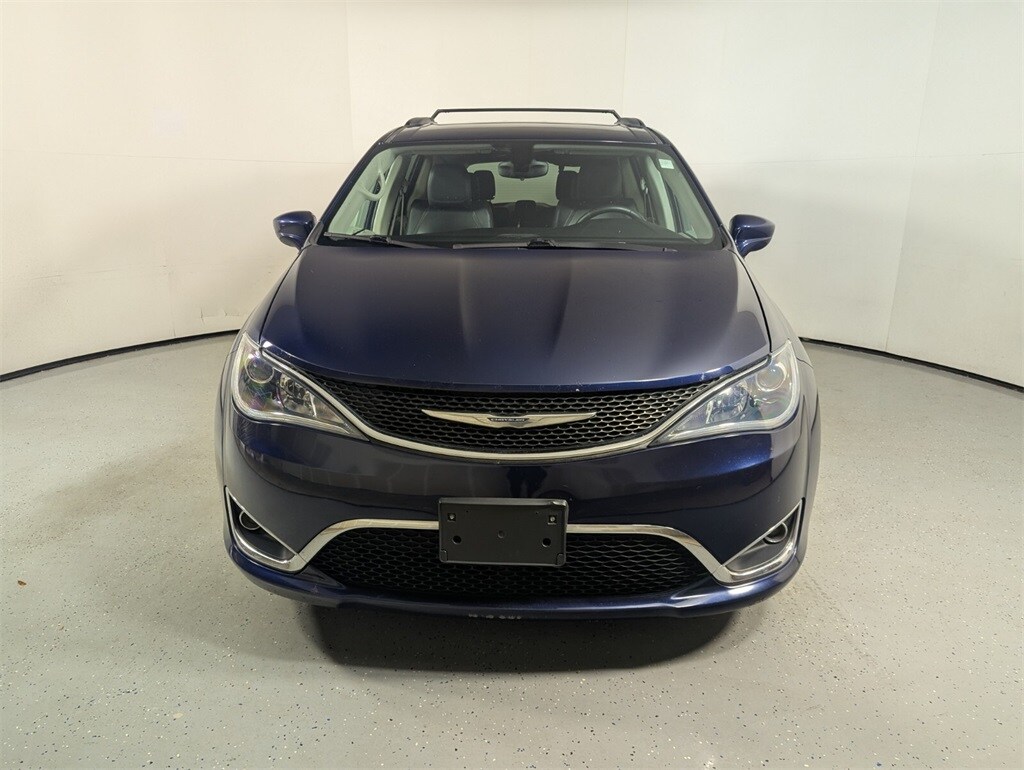 Used 2017 Chrysler Pacifica Touring L Minivan/Van