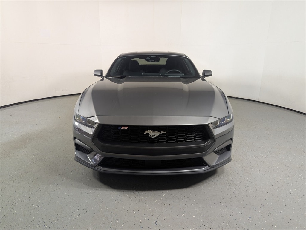 2024 Ford Mustang EcoBoost photo 2