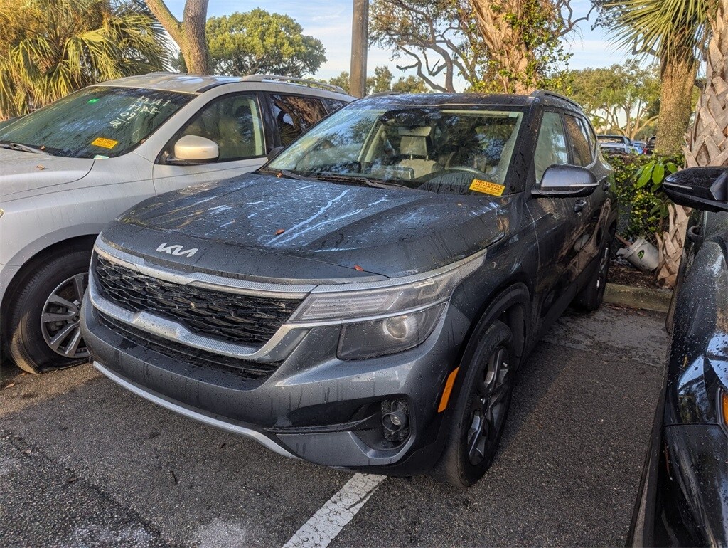 2023 Kia Seltos S photo 4