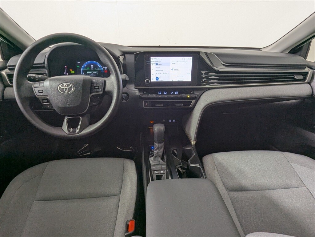 2025 Toyota Camry LE photo 13