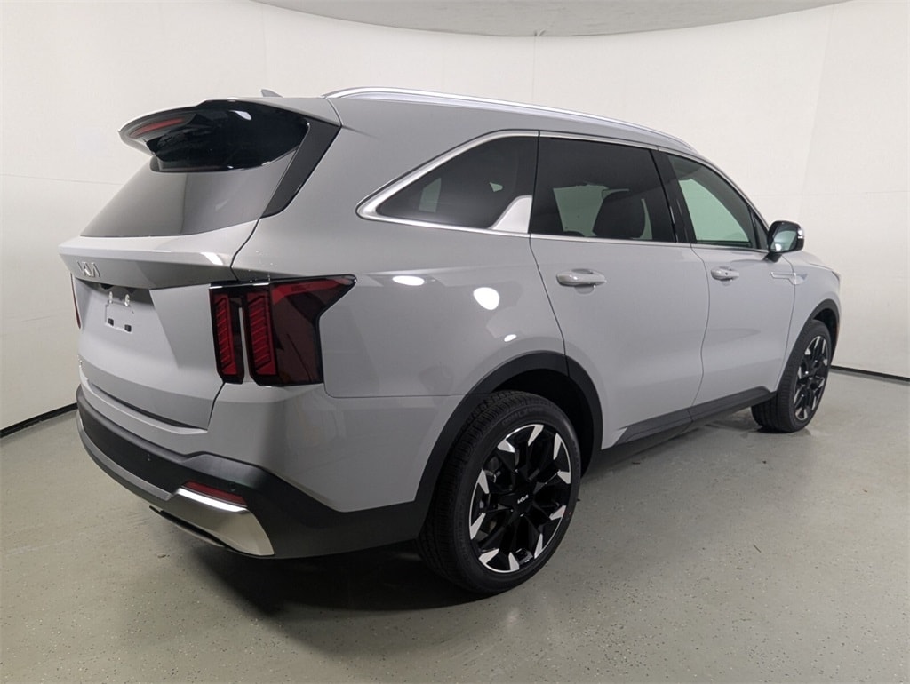2026 Kia Sorento EX photo 5