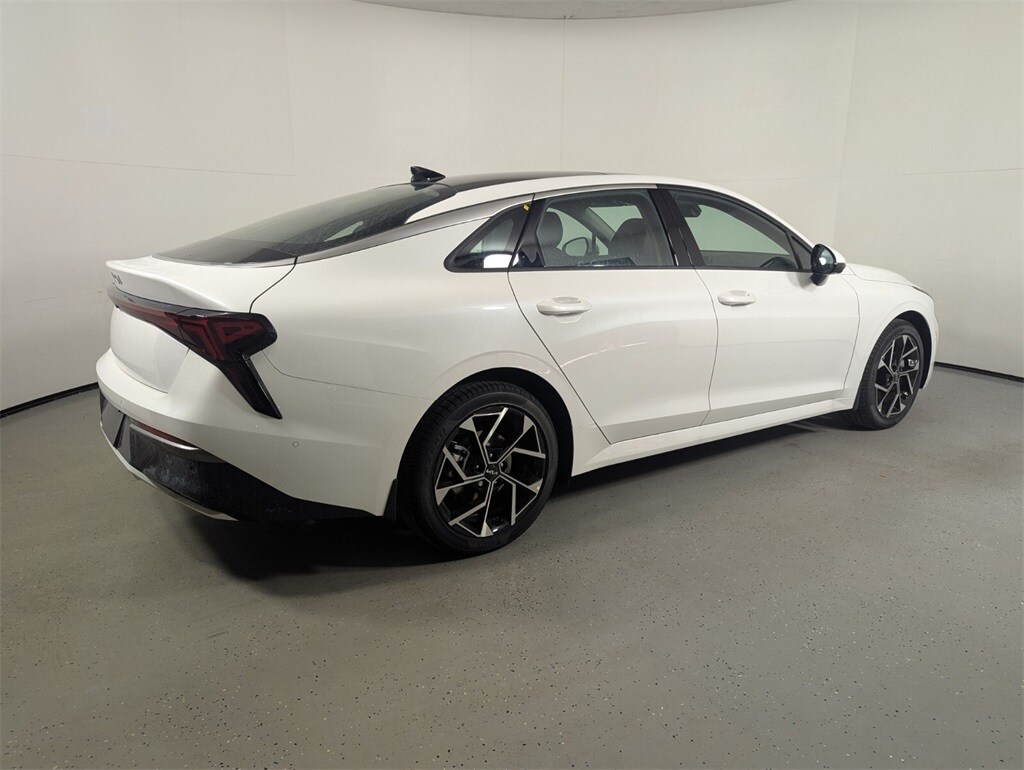2026 Kia K5 EX photo 7