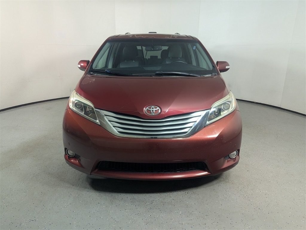 Used 2015 Toyota Sienna L Minivan/Van