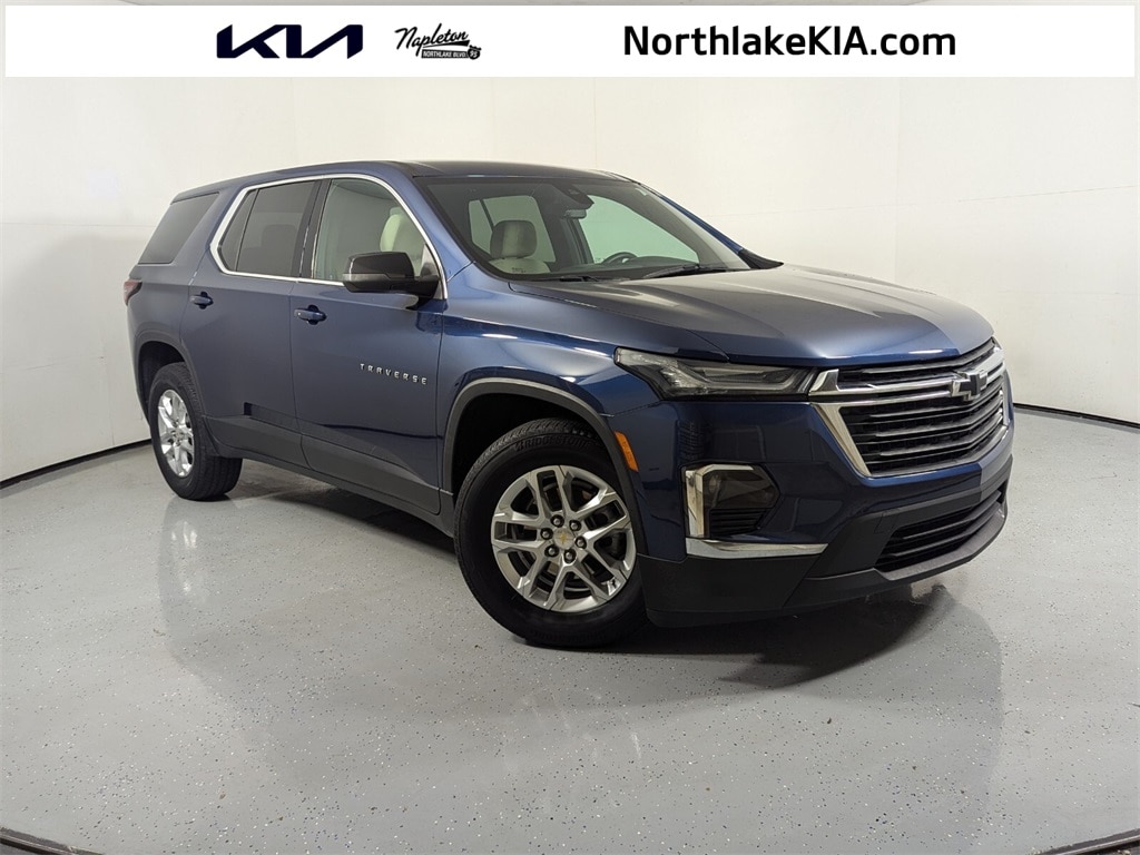 Used 2022 Chevrolet Traverse LS with VIN 1GNERFKWXNJ164865 for sale in Palm Beach Gardens, FL