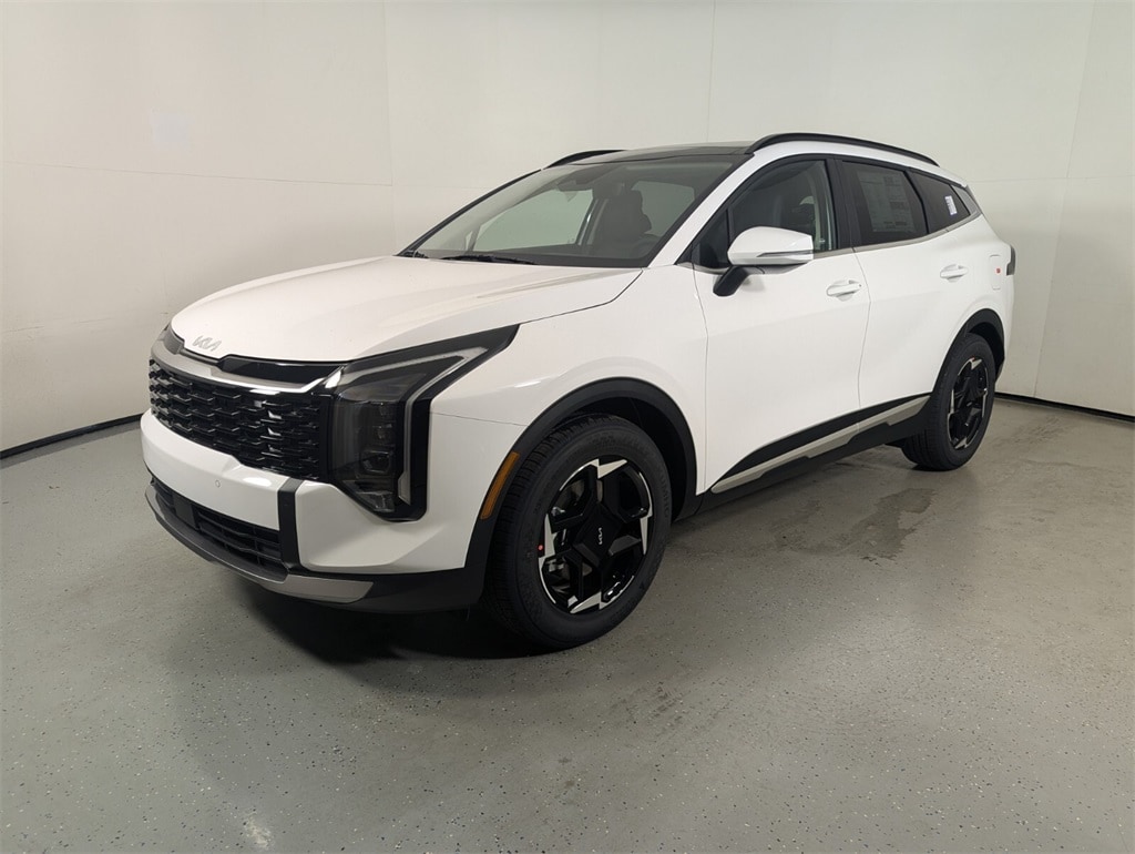 2026 Kia Sportage EX photo 3