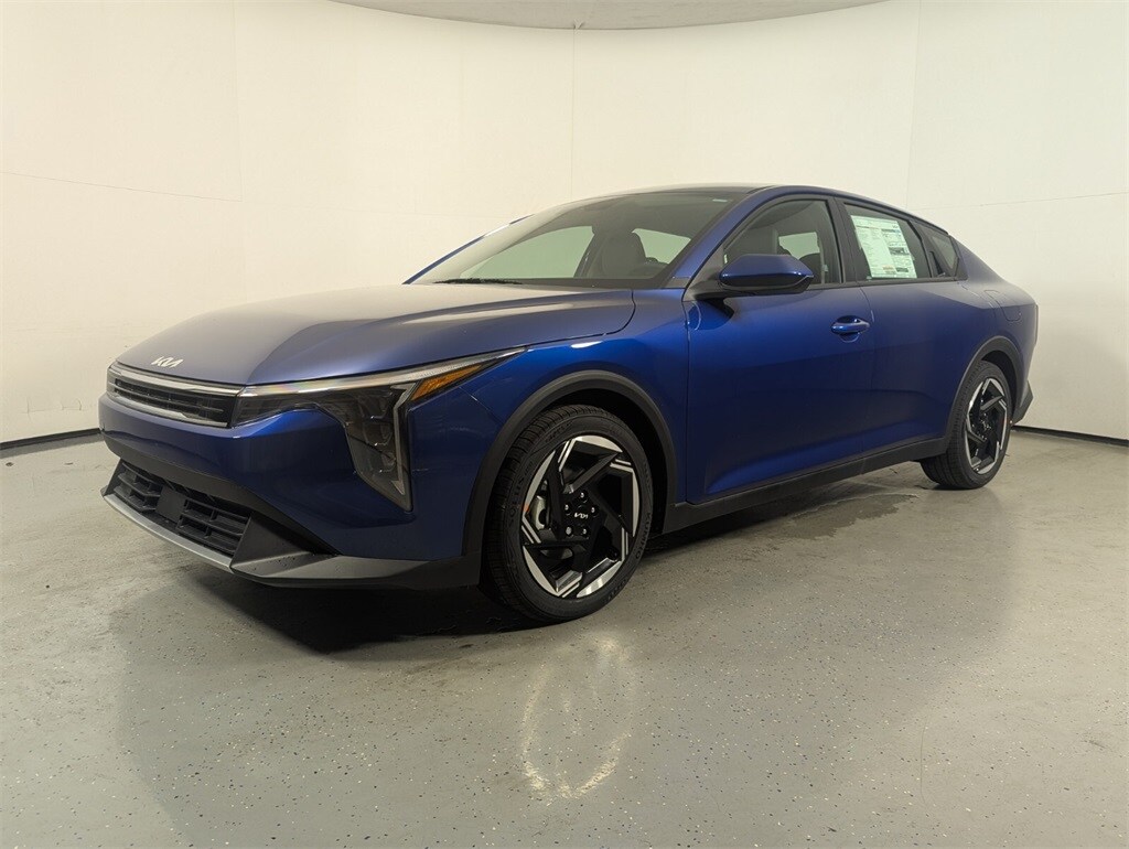 New 2025 Kia K4 EX Sedan