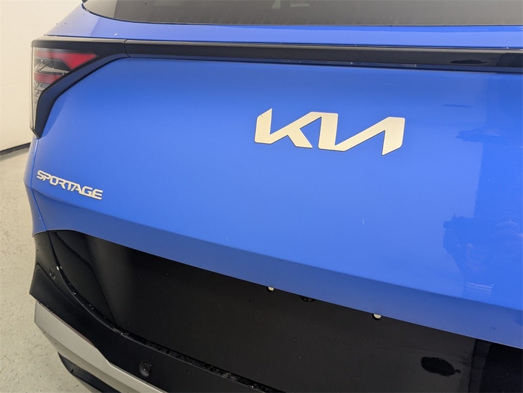 2026 Kia Sportage SX photo 8