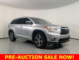 2016 Toyota Highlander XLE V6 SUV