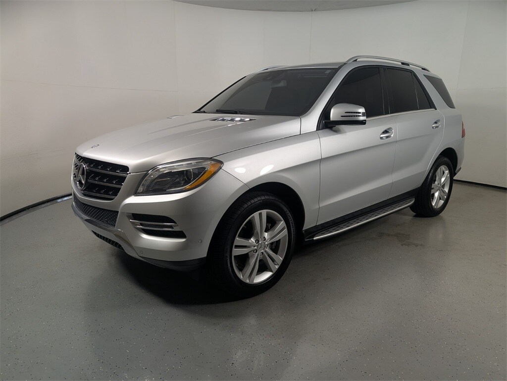 2015 Mercedes Benz ML 350 4MATIC photo 3