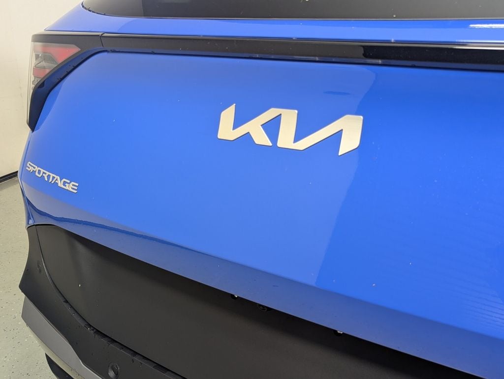 2026 Kia Sportage EX - Photo 8
