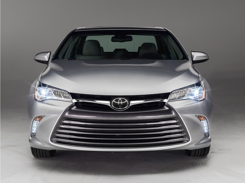 Used 2016 Toyota Camry LE Sedan