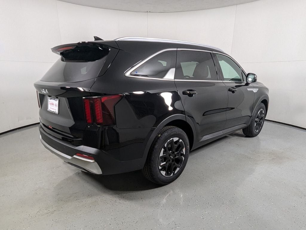 2025 Kia Sorento S - Photo 6