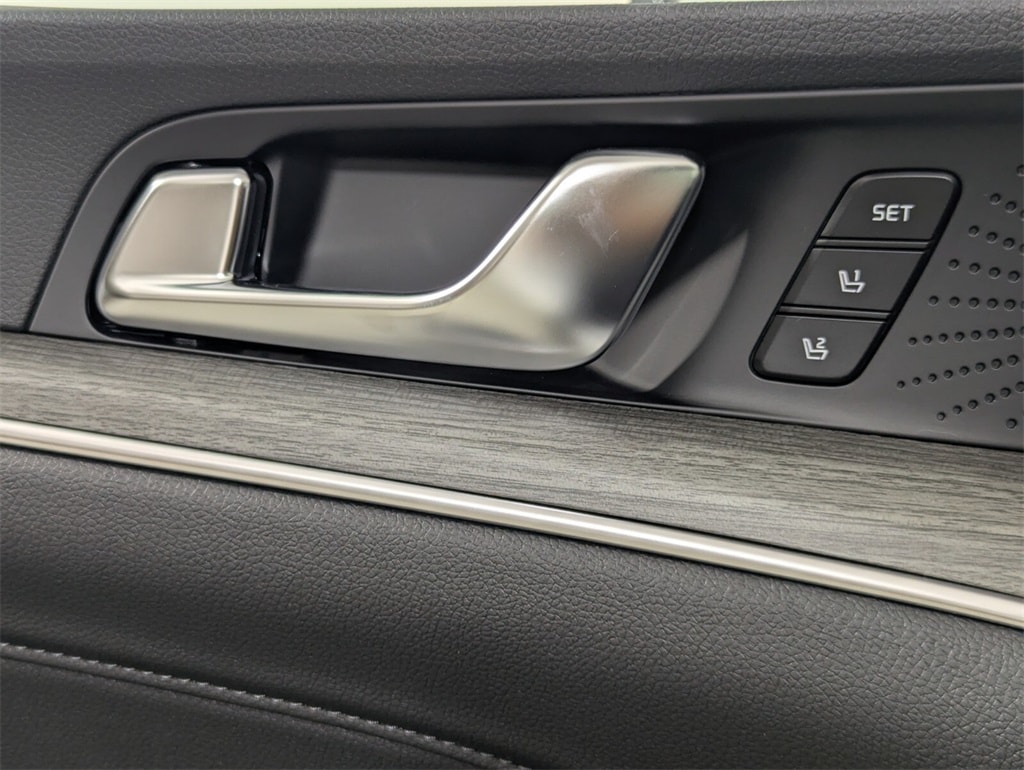 2026 Kia K5 EX photo 13