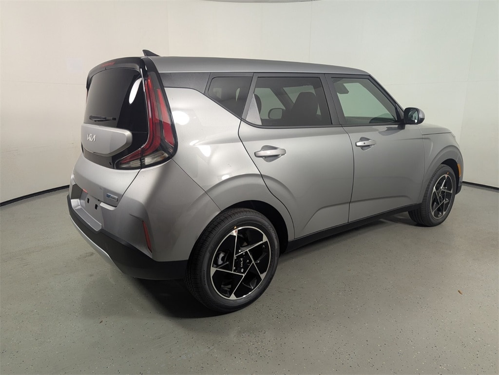 2025 Kia Soul EX photo 6