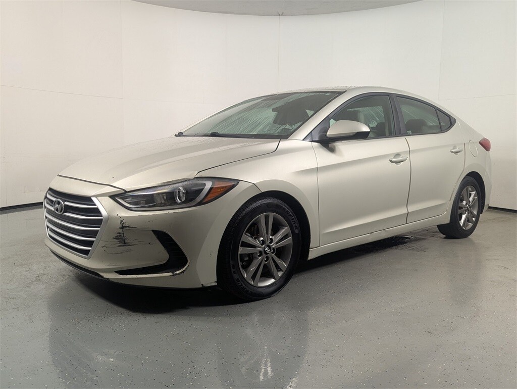 2017 Hyundai Elantra SE photo 3