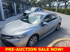 2019 Toyota Camry XLE Sedan