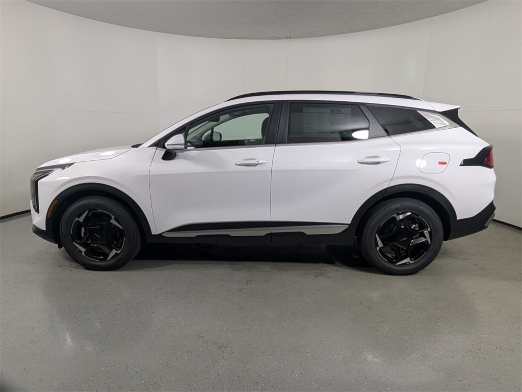 2026 Kia Sportage EX photo 4