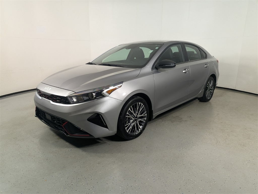 2024 Kia Forte GT-Line photo 3