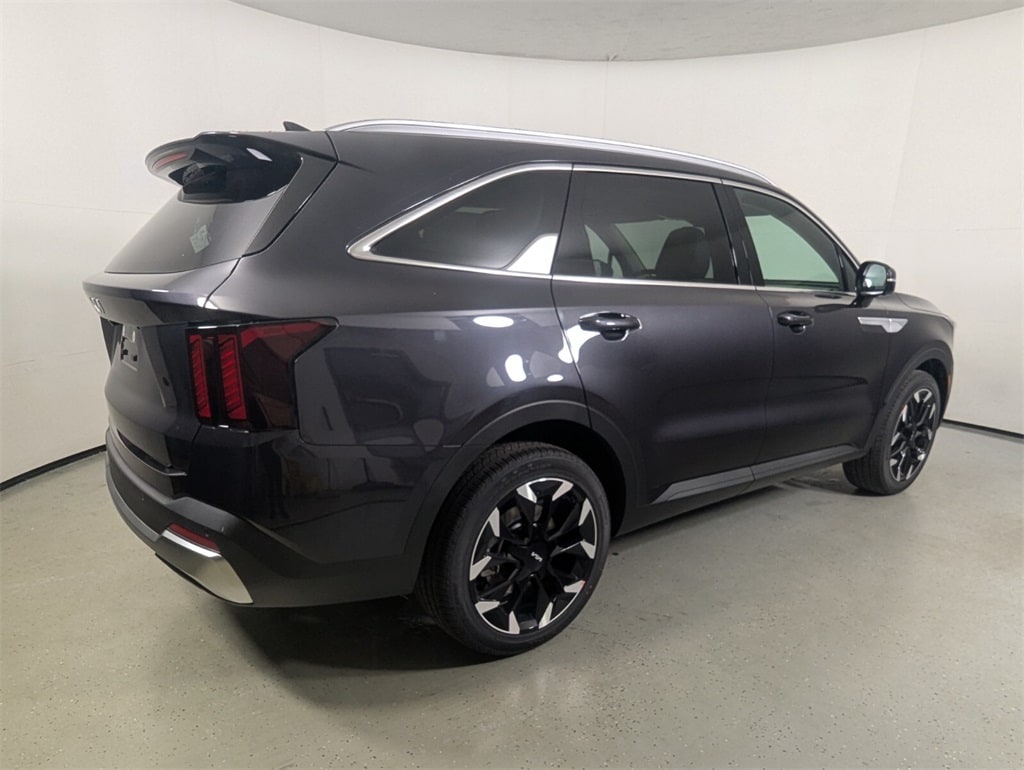2026 Kia Sorento EX photo 7