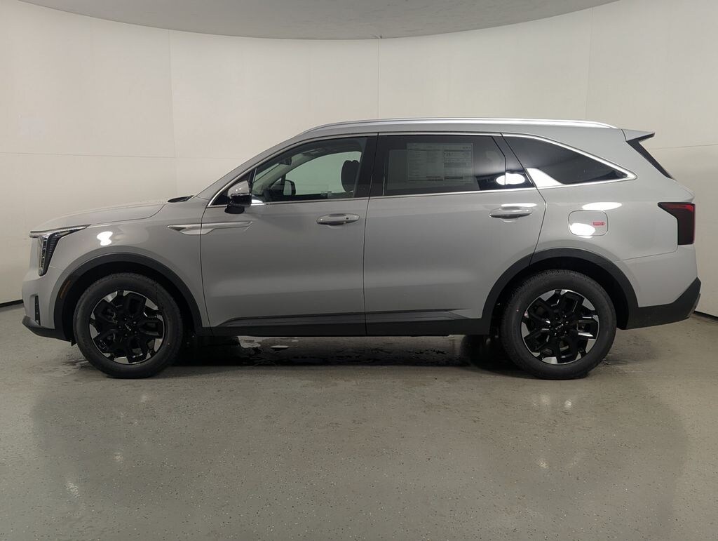 New 2026 Kia Sorento S SUV