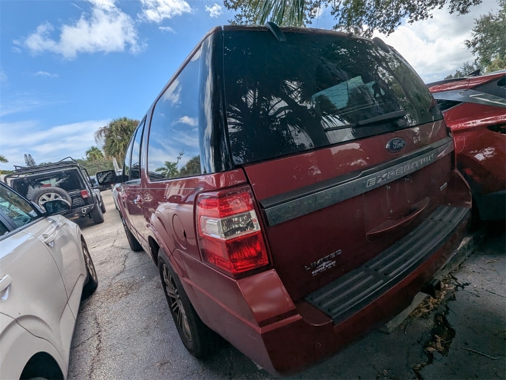2017 Ford Expedition Limited photo 12