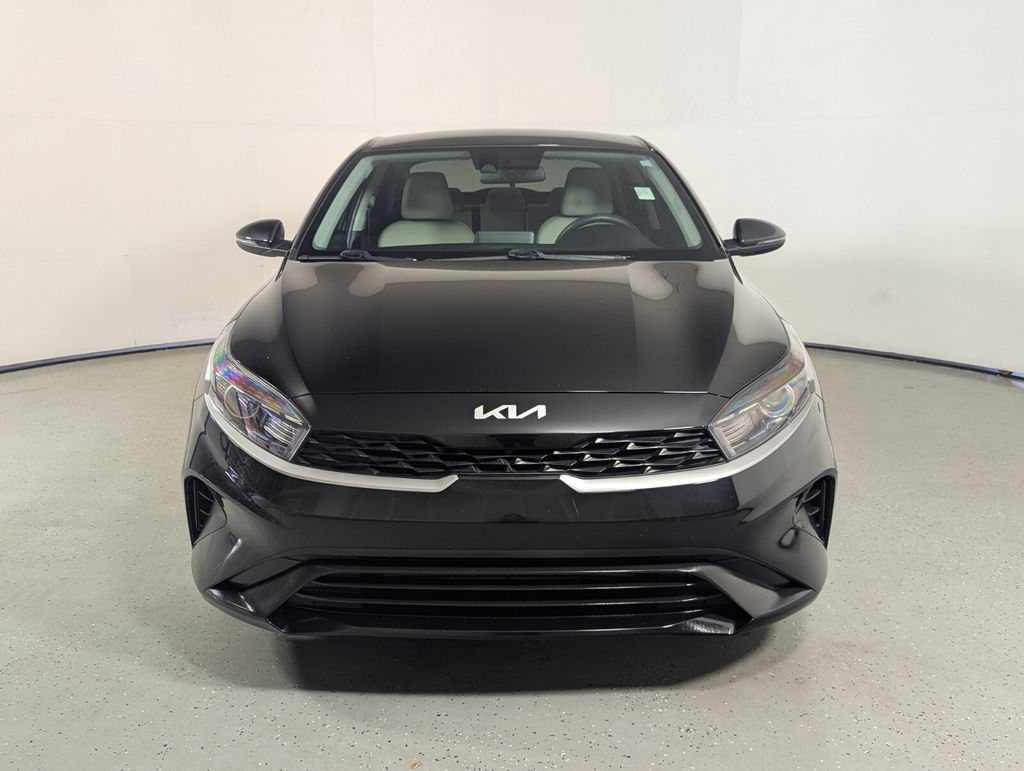 Used 2023 Kia Forte LXS with VIN 3KPF24AD5PE590842 for sale in Palm Beach Gardens, FL