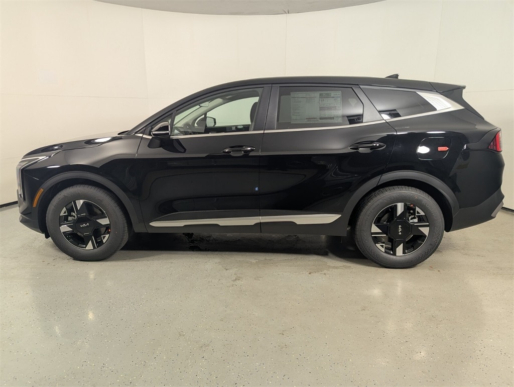 2026 Kia Sportage LX photo 2