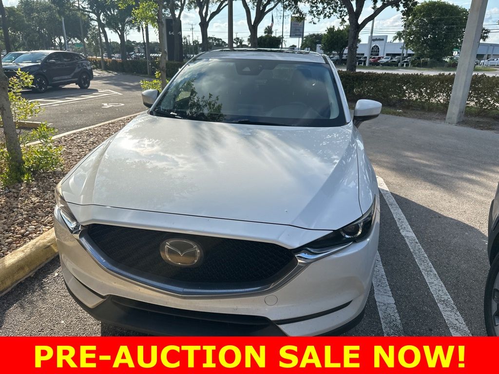 2019 Mazda CX-5 Touring Auto's photo