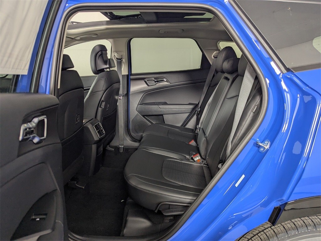 2026 Kia Sportage SX photo 26
