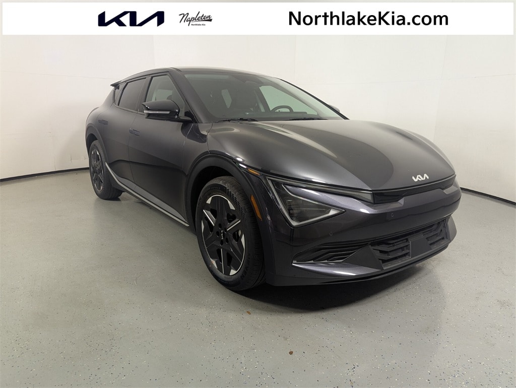 2025 Kia EV6 Light L/R's photo