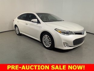 2014 Toyota Avalon Hybrid XLE Premium Sedan