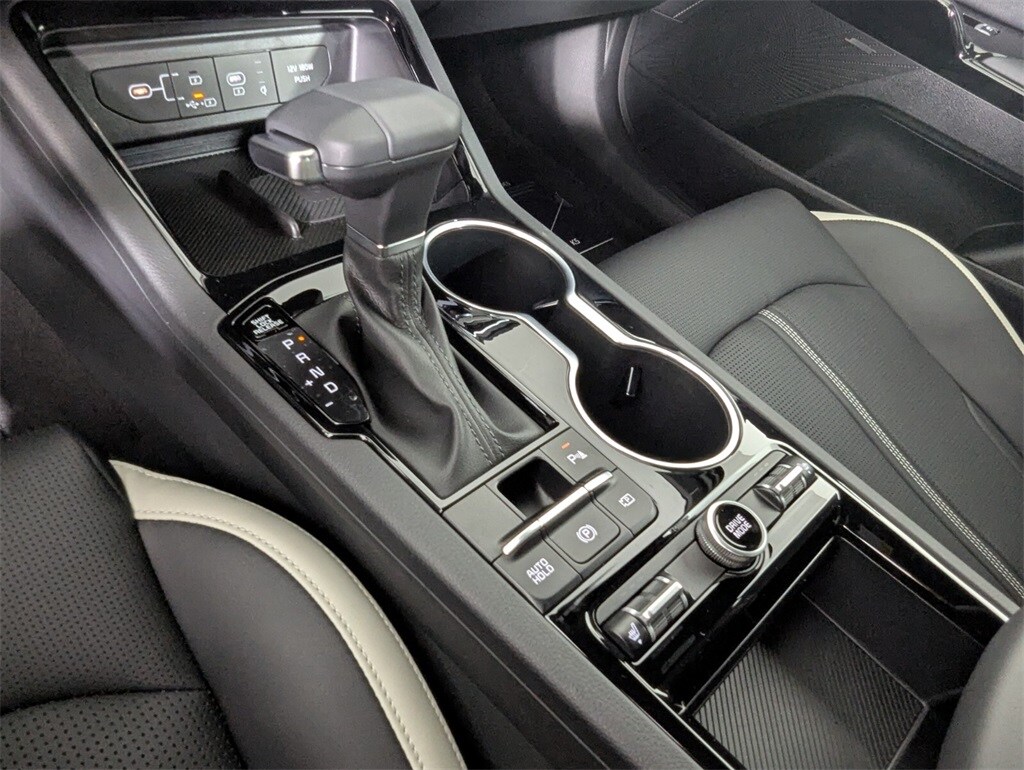 2026 Kia K5 GT-Line photo 22