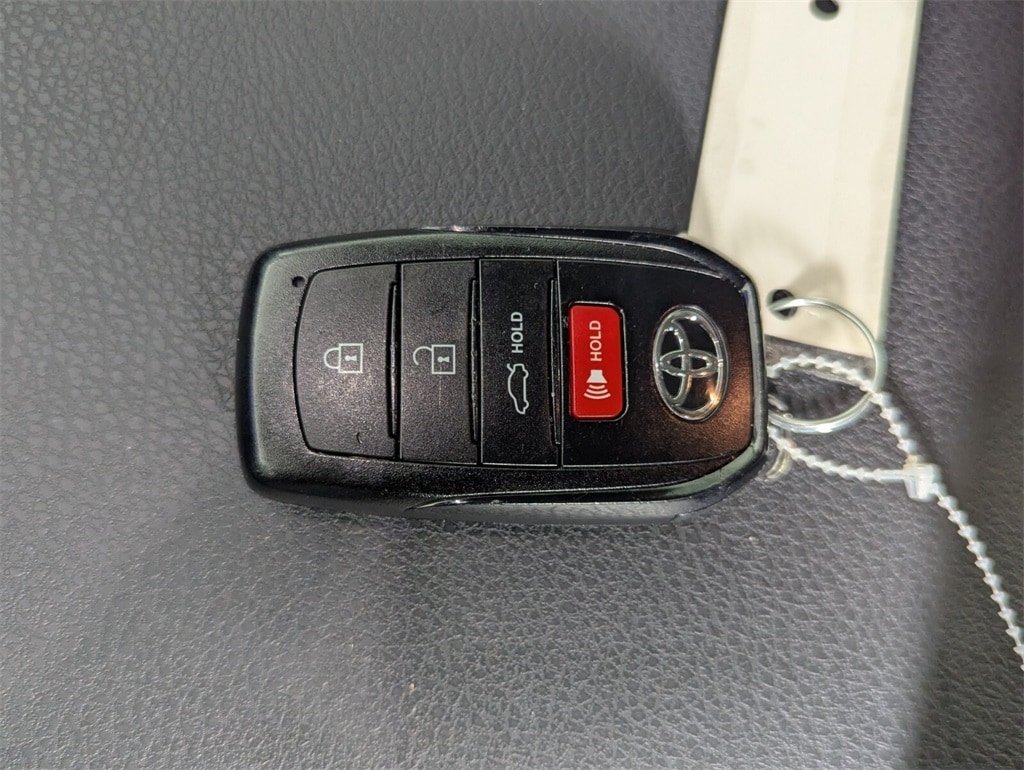 2025 Toyota Camry LE photo 25