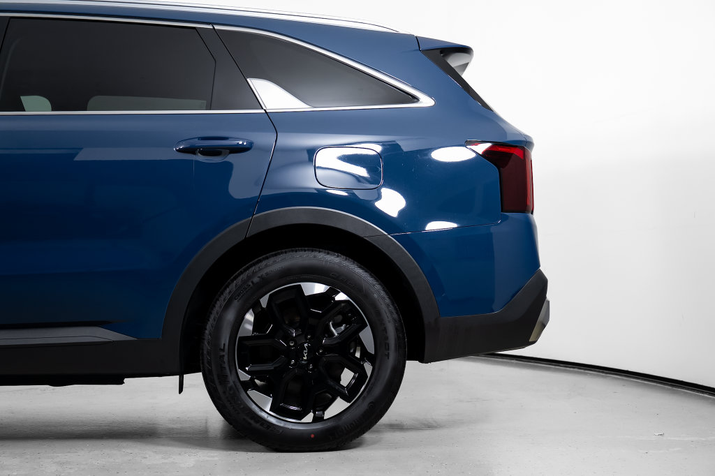2026 Kia Sorento S - Photo 13