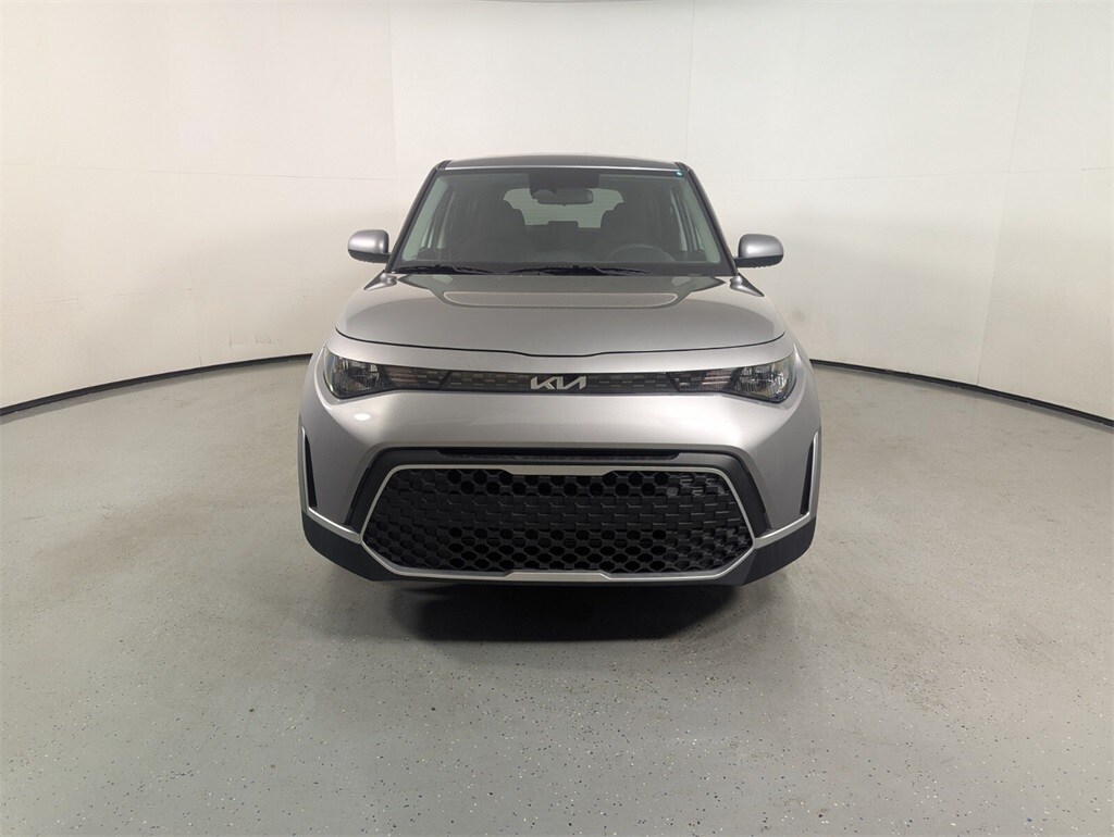 New 2025 Kia Soul LX Hatchback