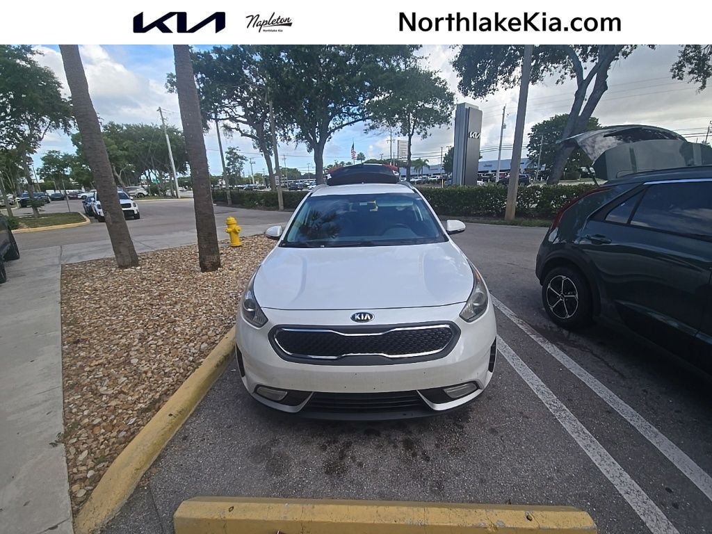 Used 2017 Kia Niro EX SUV