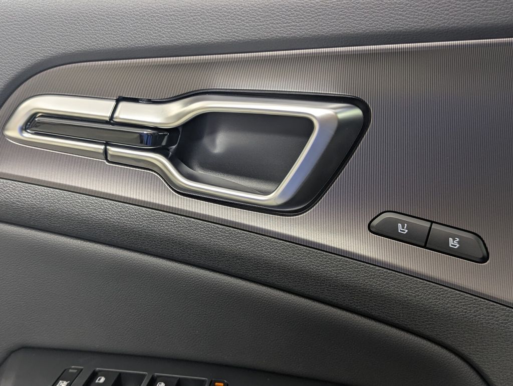 2026 Kia Sportage SX - Photo 14
