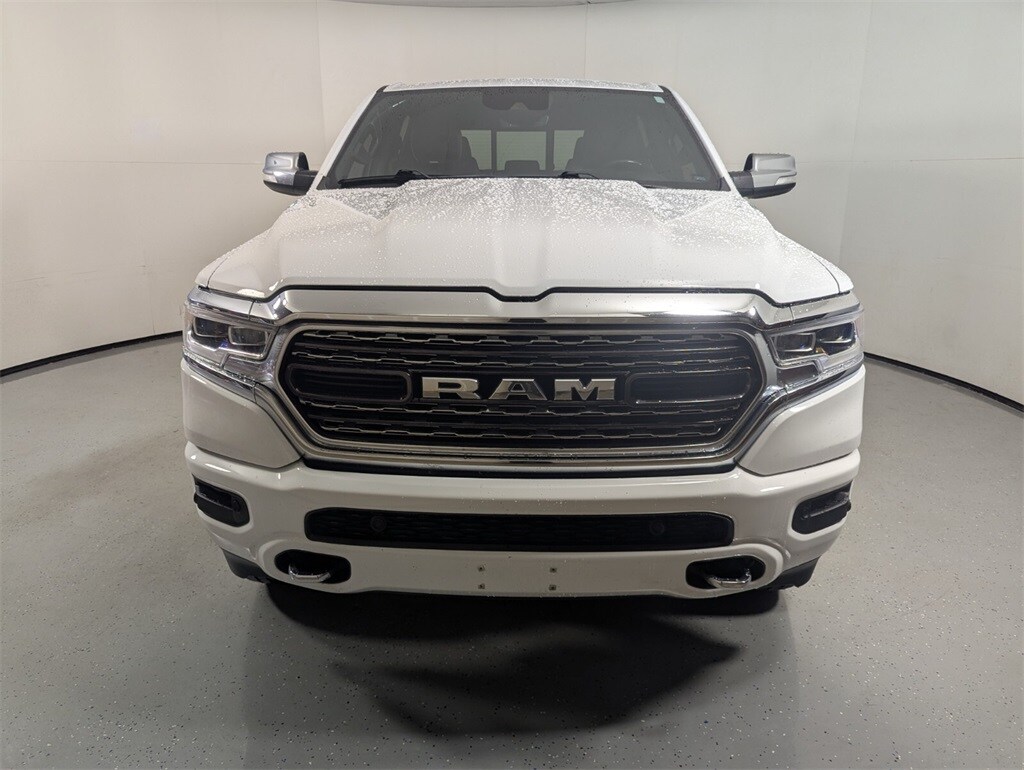 2022 Ram 1500 Limited photo 2
