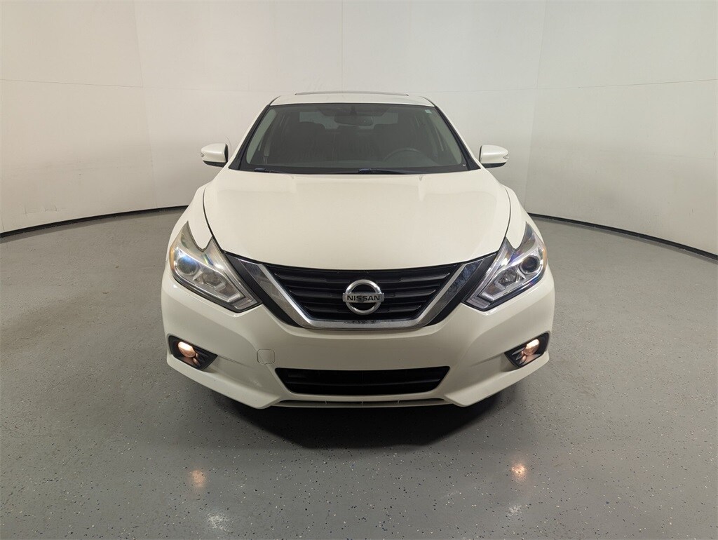 2018 Nissan Altima 2.5 SV photo 2