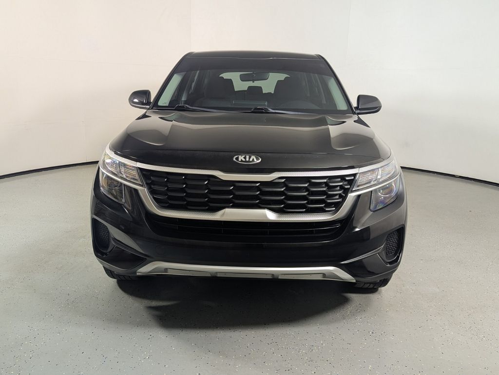 Used 2021 Kia Seltos LX with VIN KNDEPCAA2M7216567 for sale in Palm Beach Gardens, FL