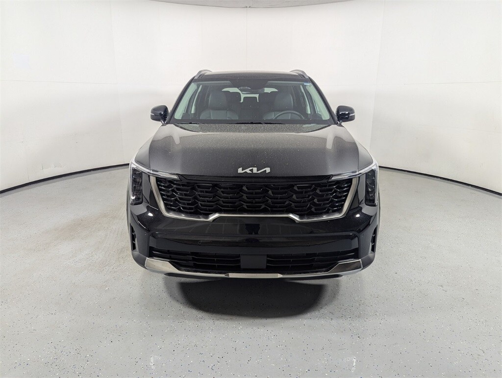 2025 Kia Sorento S photo 2