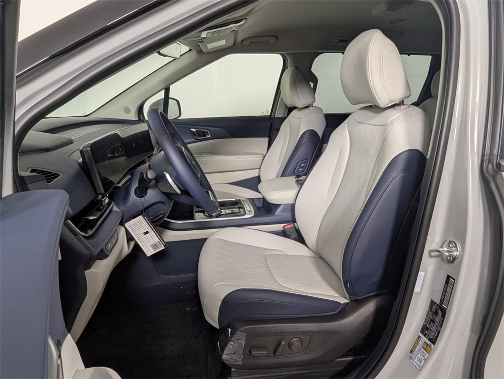 2026 Kia Carnival EX photo 10