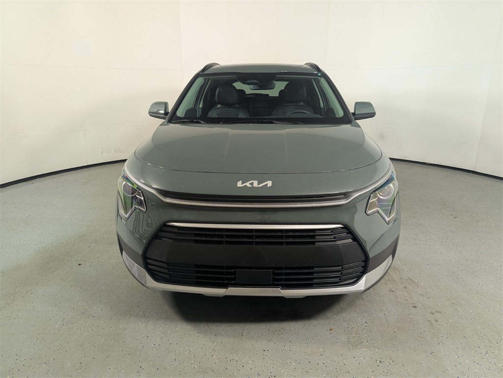 2026 Kia Niro EX photo 2