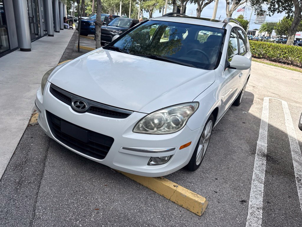 Used 2010 Hyundai Elantra Touring SE Hatchback