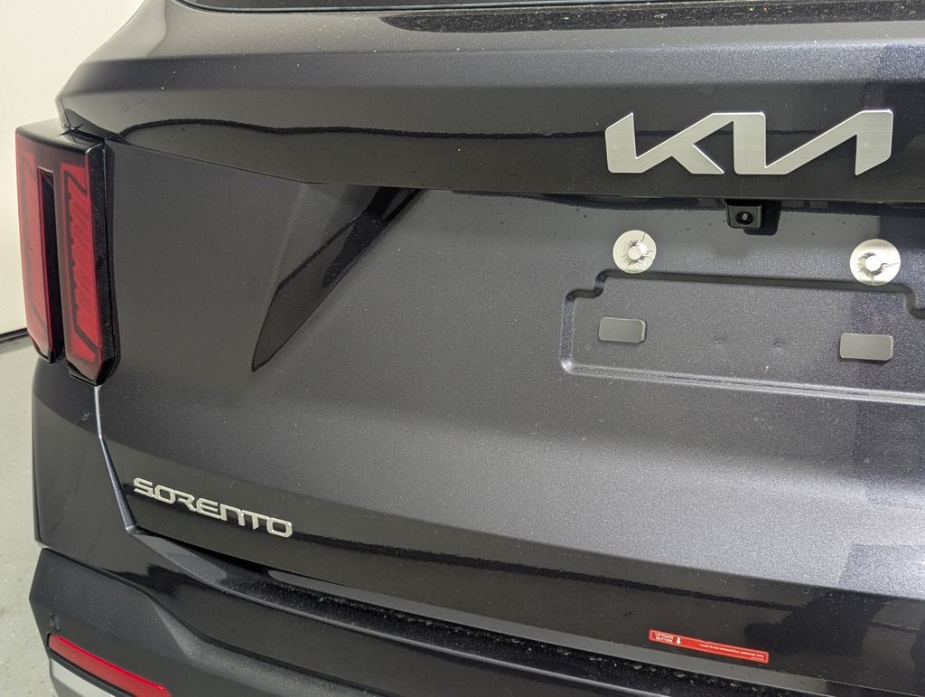 2026 Kia Sorento S - Photo 8