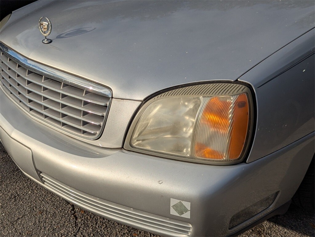 2002 Cadillac DeVille Base photo 4