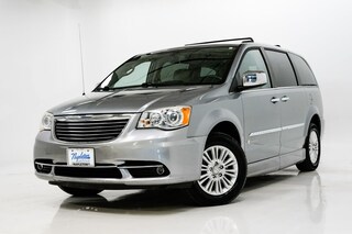 2013 Chrysler Town & Country Limited Van LWB Passenger Van