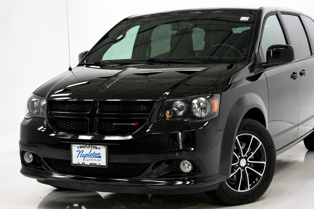 2018 Dodge Grand Caravan SE photo 2