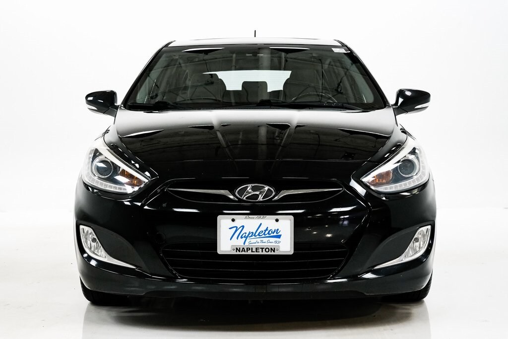 2014 Hyundai Accent SE photo 3