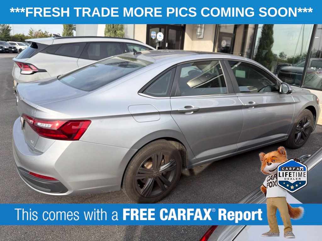 Used 2024 Volkswagen Jetta 1.5T SE Sedan
